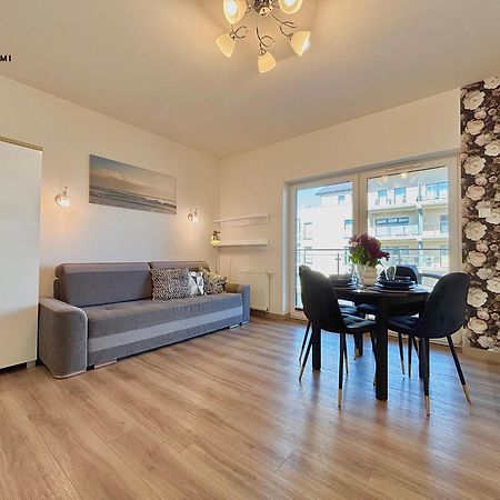 Pod Brzozami Apartamenty 5 Morz Ustronie Morskie Ngoại thất bức ảnh